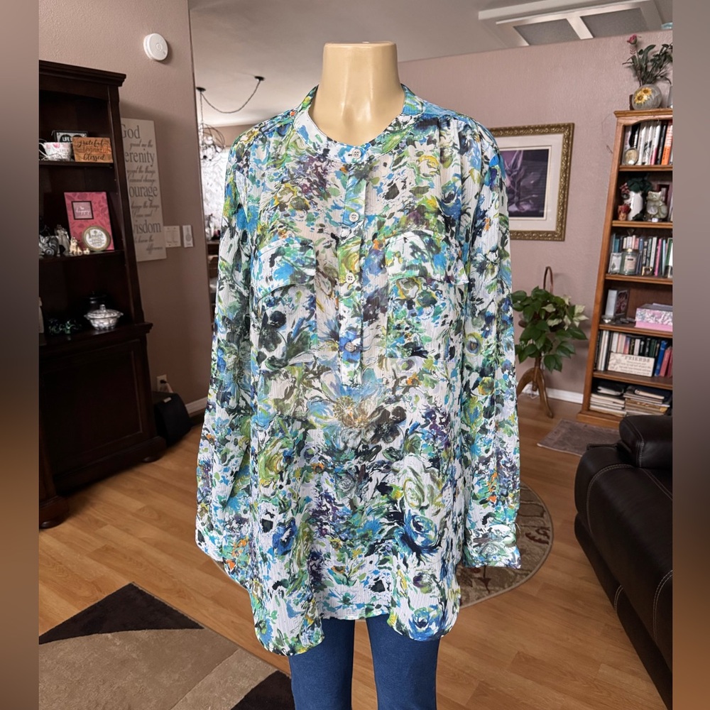 Liz Claiborne sheer floral print long sleeve Vneck blouse-size XXL
